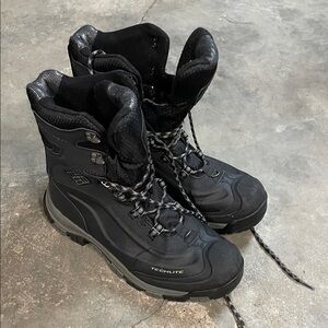COLUMBIA Men's Bugaboot III Boot Size 13 In Black